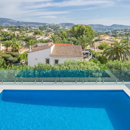 La Vista Villa